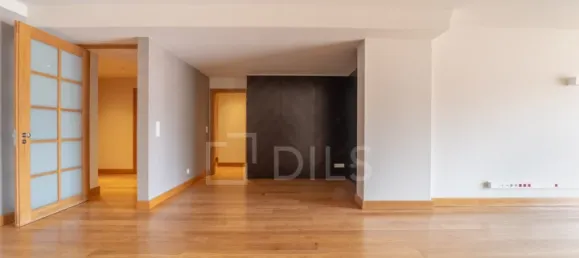 3 Schlafzimmer Wohnung in Porto, Portugal, Nr. 97393 20