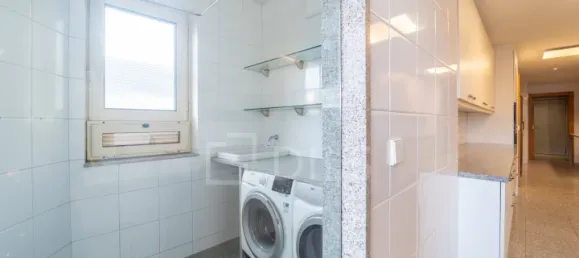 3 Schlafzimmer Wohnung in Porto, Portugal, Nr. 97393 12