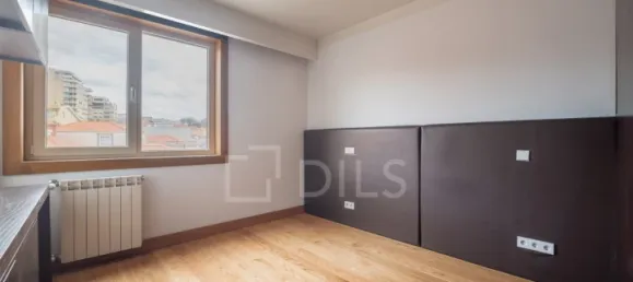 3 Schlafzimmer Wohnung in Porto, Portugal, Nr. 97393 30