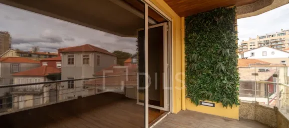 3 Schlafzimmer Wohnung in Porto, Portugal, Nr. 97393 25