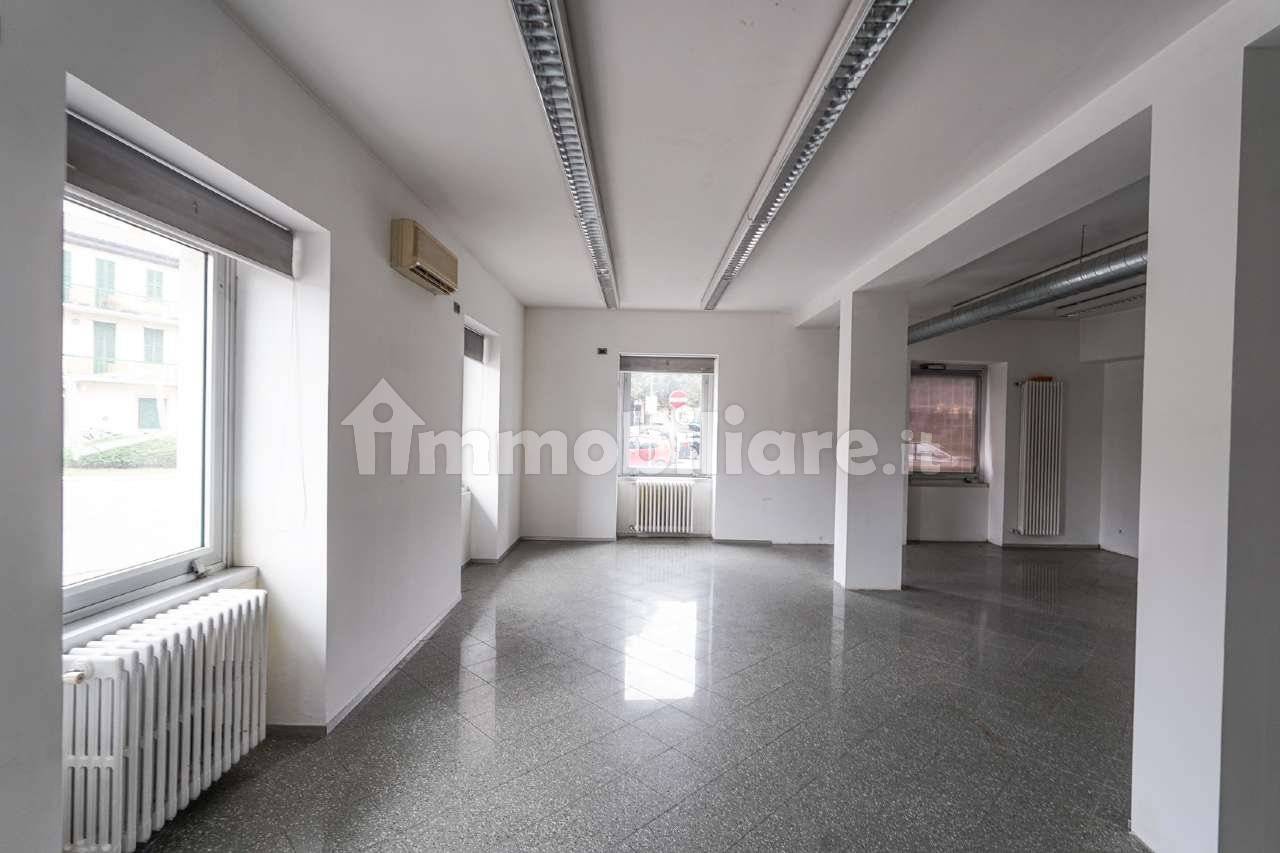 5-salle Propriété commerciale à Mapello, Italy No. 312365