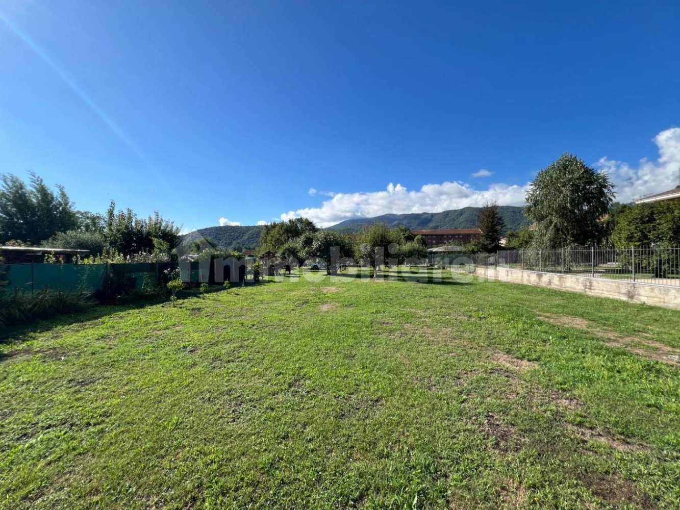 Grundstück in Luserna San Giovanni, Italy 1800m², Nr. 379925