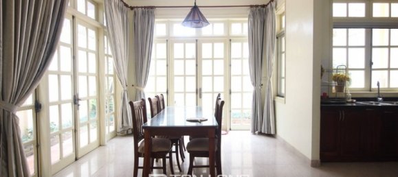 4 غرف نوم فيلا في Tay Ho, Vietnam رقم 765 2