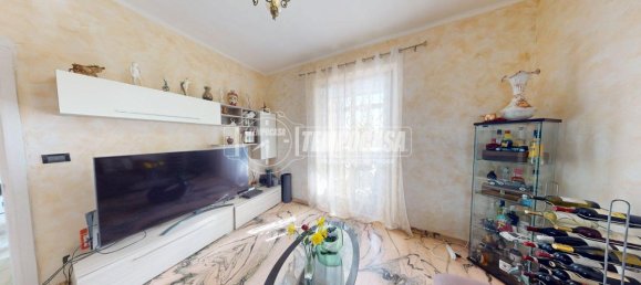 4 rooms Apartment in Turin, Italy No. 104820 18