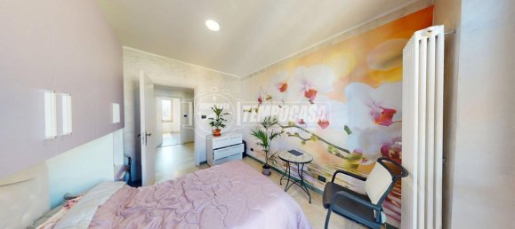 4 rooms Apartment in Turin, Italy No. 104820 10