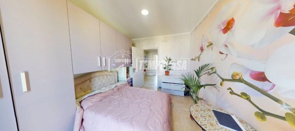 4 rooms Apartment in Turin, Italy No. 104820 11