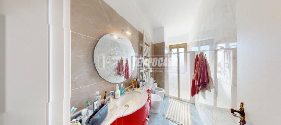 4 rooms Apartment in Turin, Italy No. 104820 20