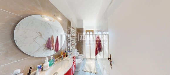 4 rooms Apartment in Turin, Italy No. 104820 21