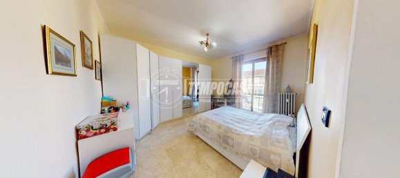 4 rooms Apartment in Turin, Italy No. 104820 12