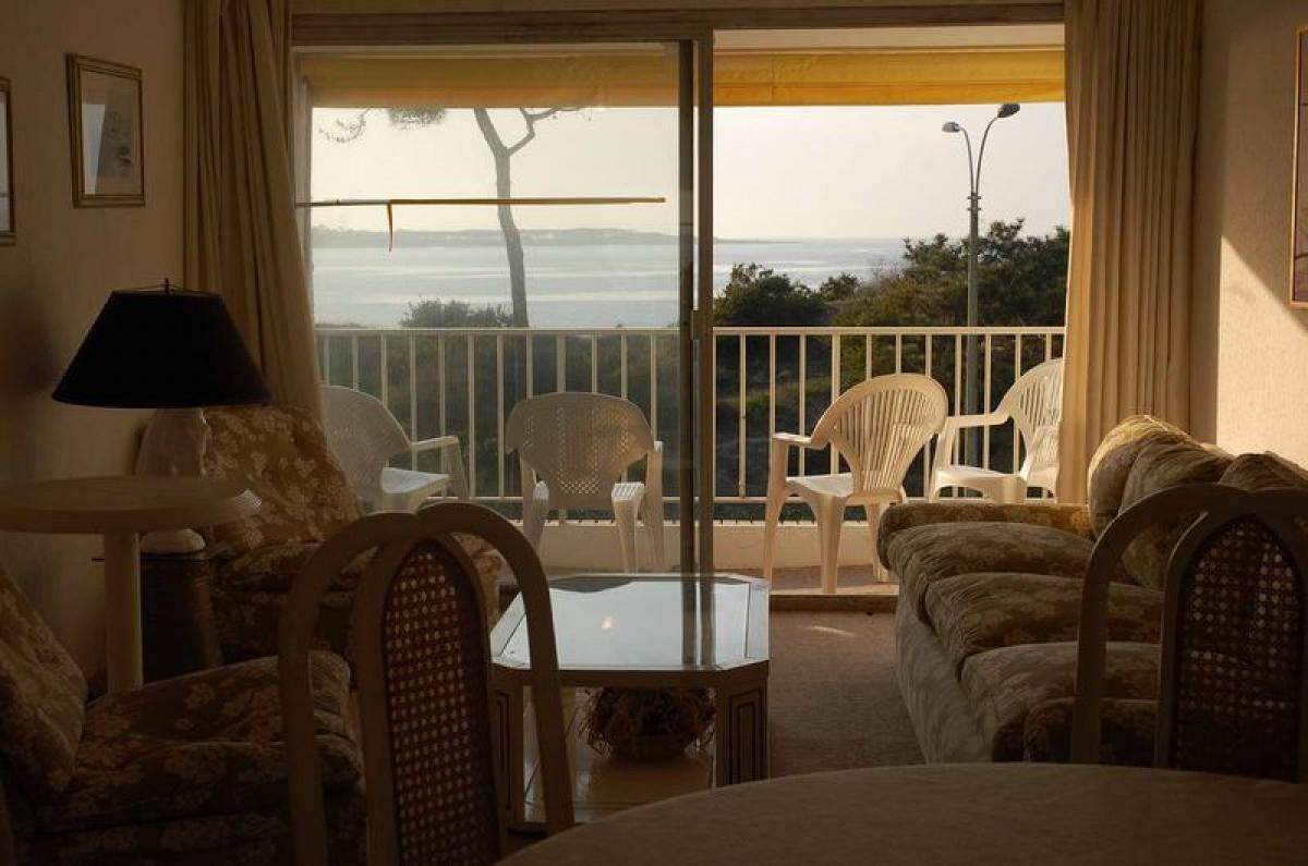 2 bedrooms Apartment in Maldonado, Uruguay No. 10734