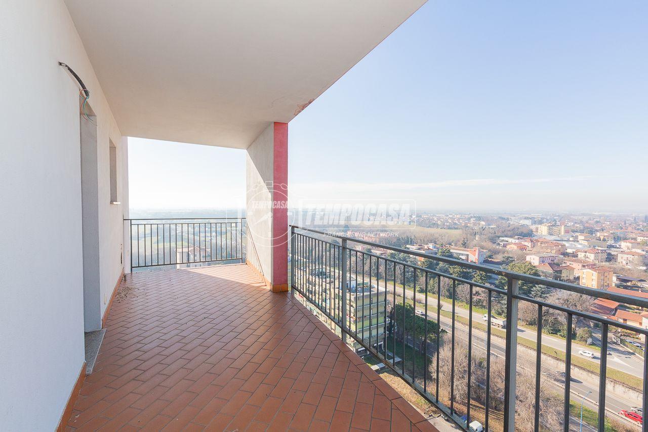 4-salle Penthouse à Brescia, Italy No. 7624
