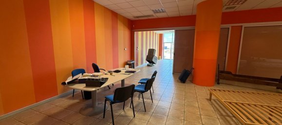 386m² Commercial property in Roncadelle, Italy No. 272343 7