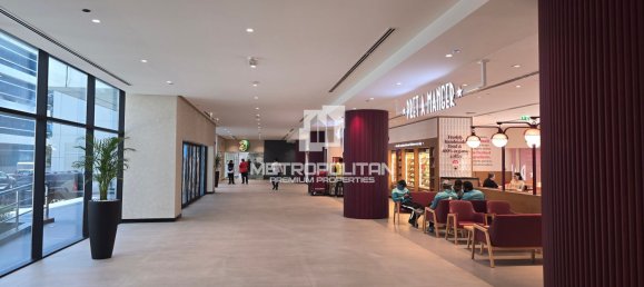 175.9m² Office in Dubai Internet City, UAE No. 42731 3