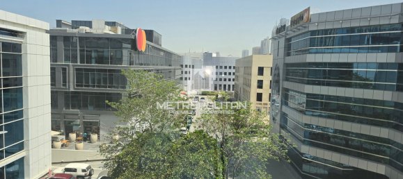 175.9m² Office in Dubai Internet City, UAE No. 42731 2