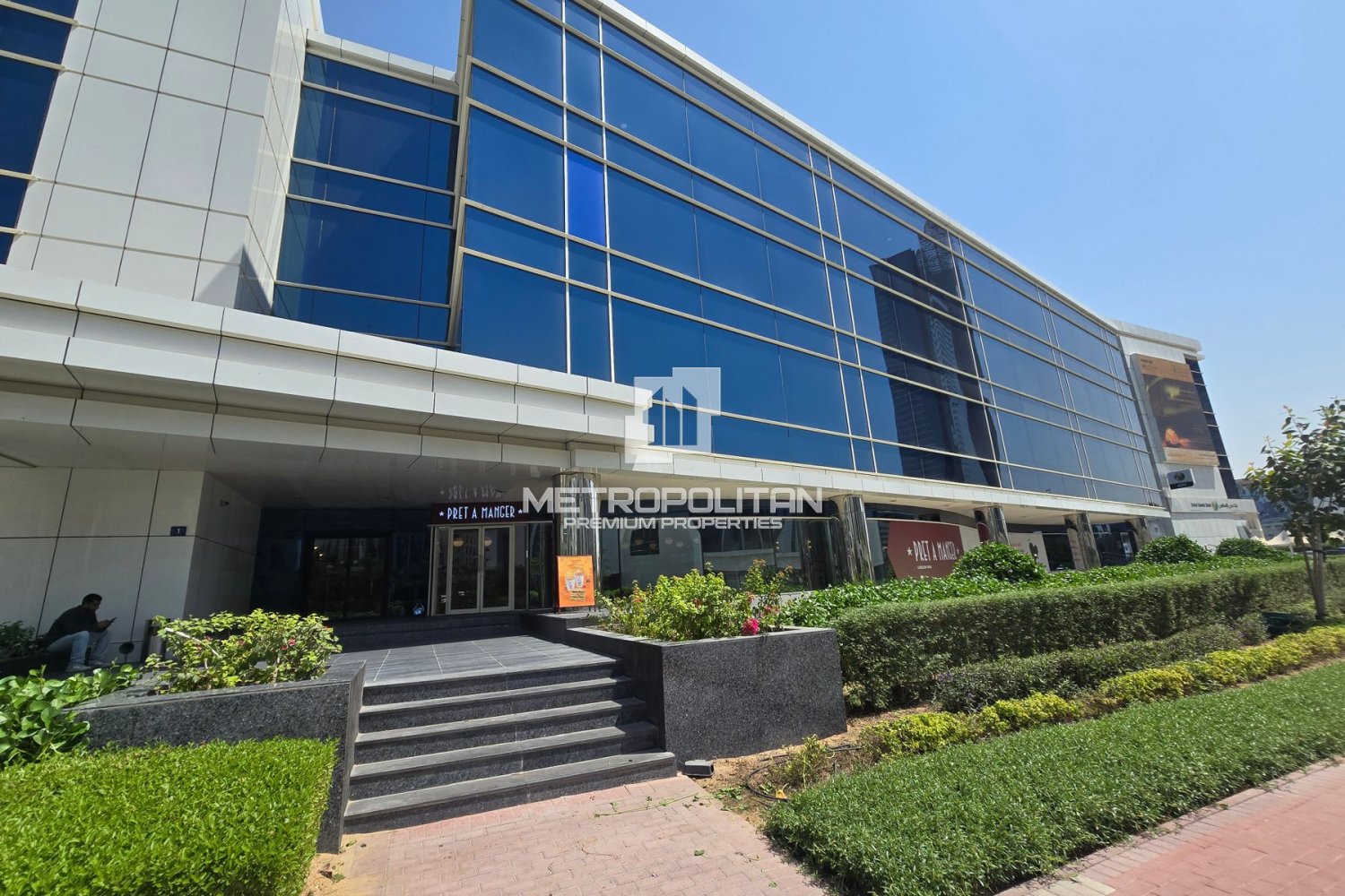 175.9m² Office in Dubai Internet City, UAE No. 42731