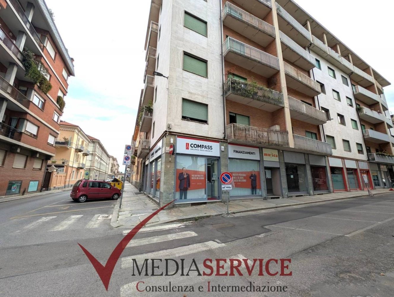 2 bedrooms Apartment in Cuneo, Italy No. 347040