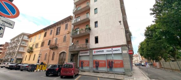 2 bedrooms Apartment in Cuneo, Italy No. 347040 2