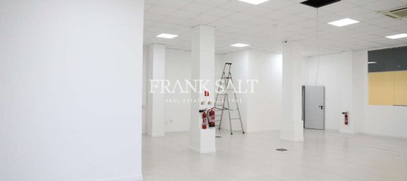 354m² Office in Sliema, Malta No. 11962 9