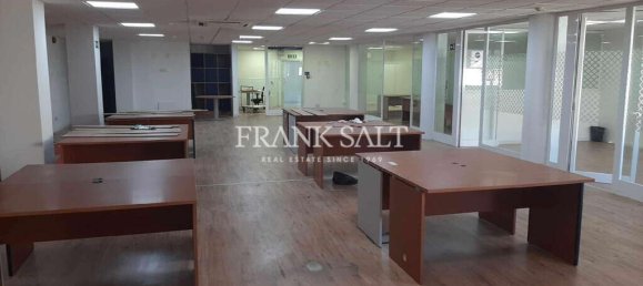 354m² Office in Sliema, Malta No. 11962 13