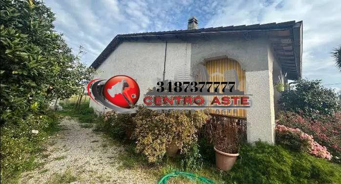 5 bedrooms Villa in Velletri, Italy No. 368679