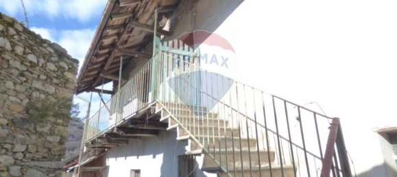 4-salle Appartement à Dumenza, Italy No. 118963 2