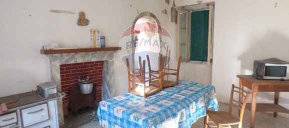 4-salle Appartement à Dumenza, Italy No. 118963 3