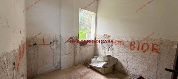 4 bedrooms Villa in Carini, Italy No. 48861 12