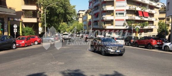 Imóvel comercial de 2 divisões em Rome, Italy N.º 332913 13