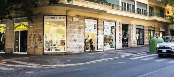 Imóvel comercial de 2 divisões em Rome, Italy N.º 332913 6