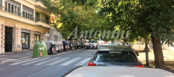 Imóvel comercial de 2 divisões em Rome, Italy N.º 332913 4