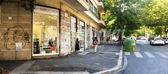 Imóvel comercial de 2 divisões em Rome, Italy N.º 332913 5