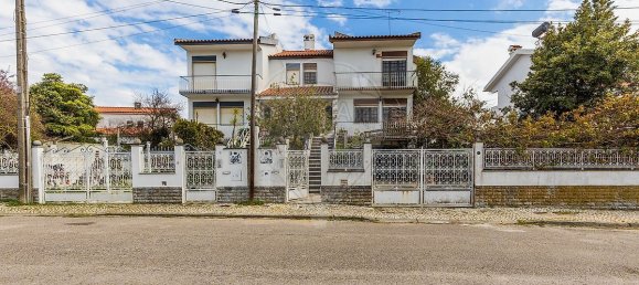 4 bedrooms House in Corroios, Portugal No. 188557 7
