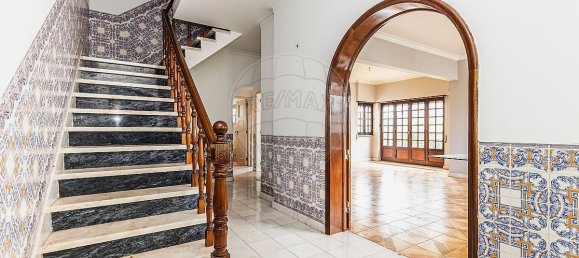 4 bedrooms House in Corroios, Portugal No. 188557 11