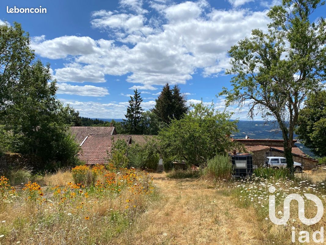 5 bedrooms House in Puy-de-Dome, France No. 288841