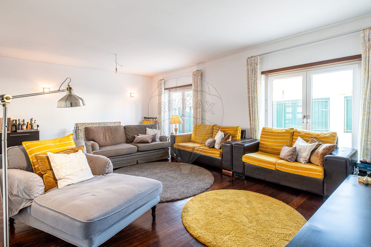 4 غرف نوم منزل في Cascais, Portugal رقم 56718