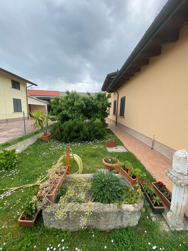 6 rooms Villa in Ravenna, Italy No. 80373