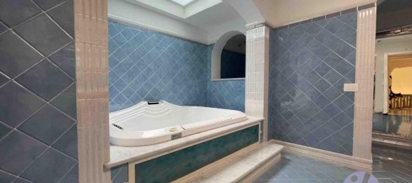 8 rooms Villa in Pietrasanta, Italy No. 40604 36