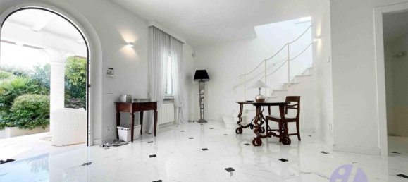 8 rooms Villa in Pietrasanta, Italy No. 40604 42