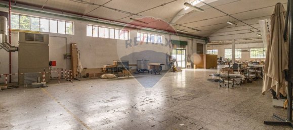 4 rooms Commercial property in Borgomanero, Italy No. 56279 32