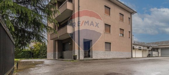 4 rooms Commercial property in Borgomanero, Italy No. 56279 4