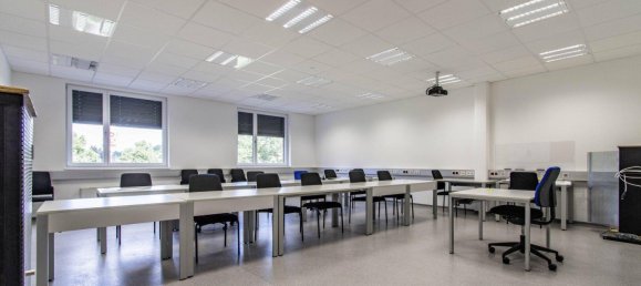 1514m² Office in Grieskirchen, Austria No. 157940 10