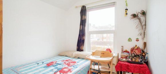 3 bedrooms House in Watford, United Kingdom No. 6058 10