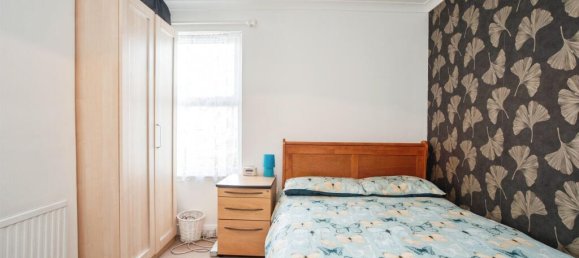 3 bedrooms House in Watford, United Kingdom No. 6058 9