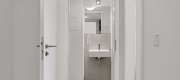 Квартира с 1 спальней в Лихтерфельде, Германия № 291461 6