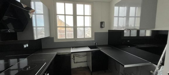 3 bedrooms Apartment in Montargis, France No. 78120 2