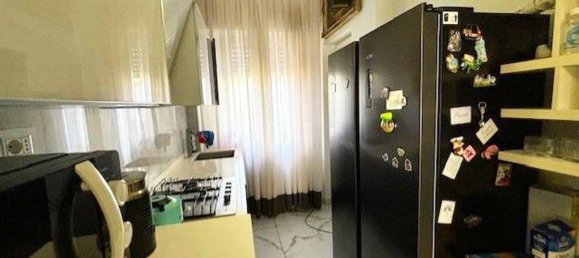 2 bedrooms Apartment in Milan, Italy No. 266777 11
