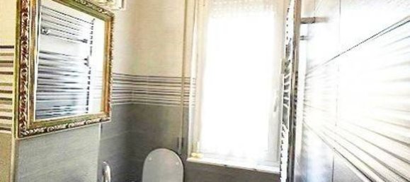 2 bedrooms Apartment in Milan, Italy No. 266777 16