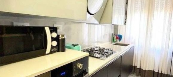 2 bedrooms Apartment in Milan, Italy No. 266777 10