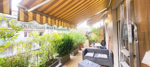 2 bedrooms Apartment in Milan, Italy No. 266777 2