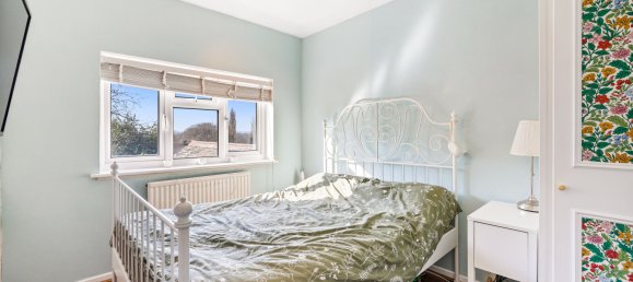 3 bedrooms House in Redhill, United Kingdom No. 1015 26